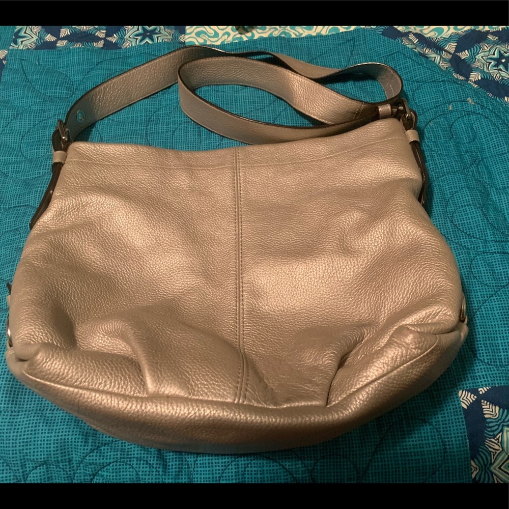 Coach purse cream/metallic